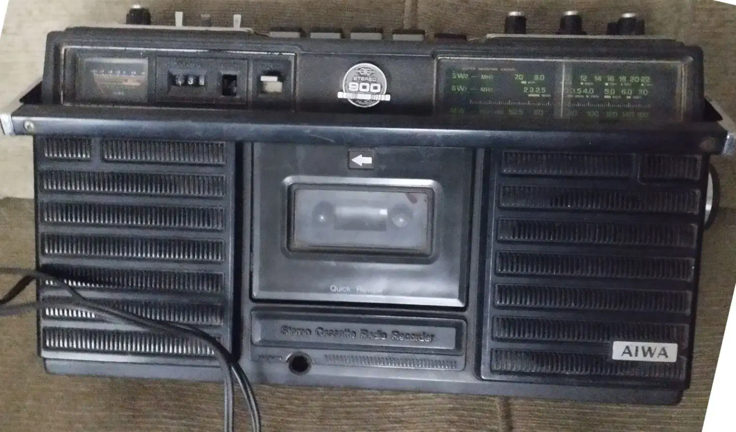 رادیو ضبط آیوا ژاپنی اصل‌عتیقه‌هفتاد‌ساله|کلکسیون اشیاء عتیقه|بروجرد, |دیوار