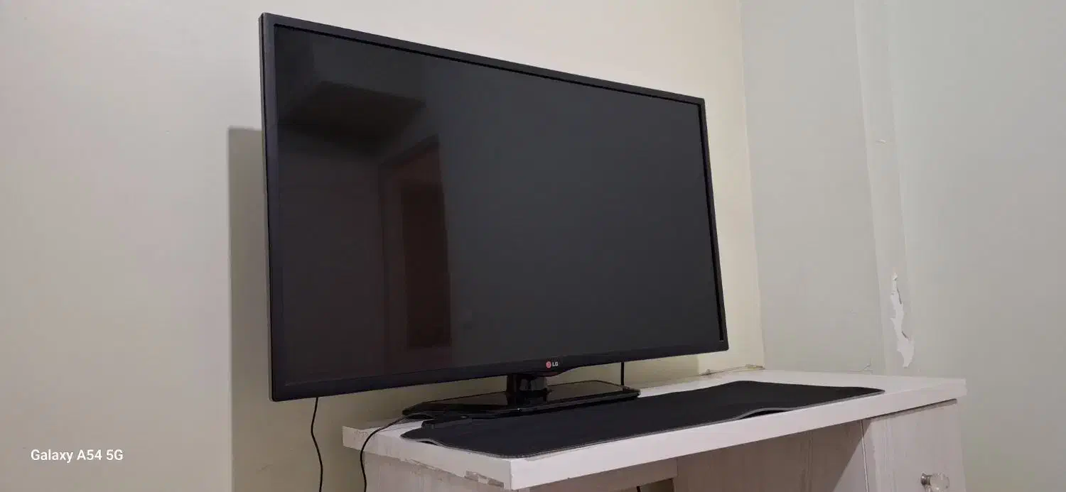 تلوزیون ۴۲ اینچ ال جی|تلویزیون و پروژکتور|چهاردانگه (تهران), |دیوار