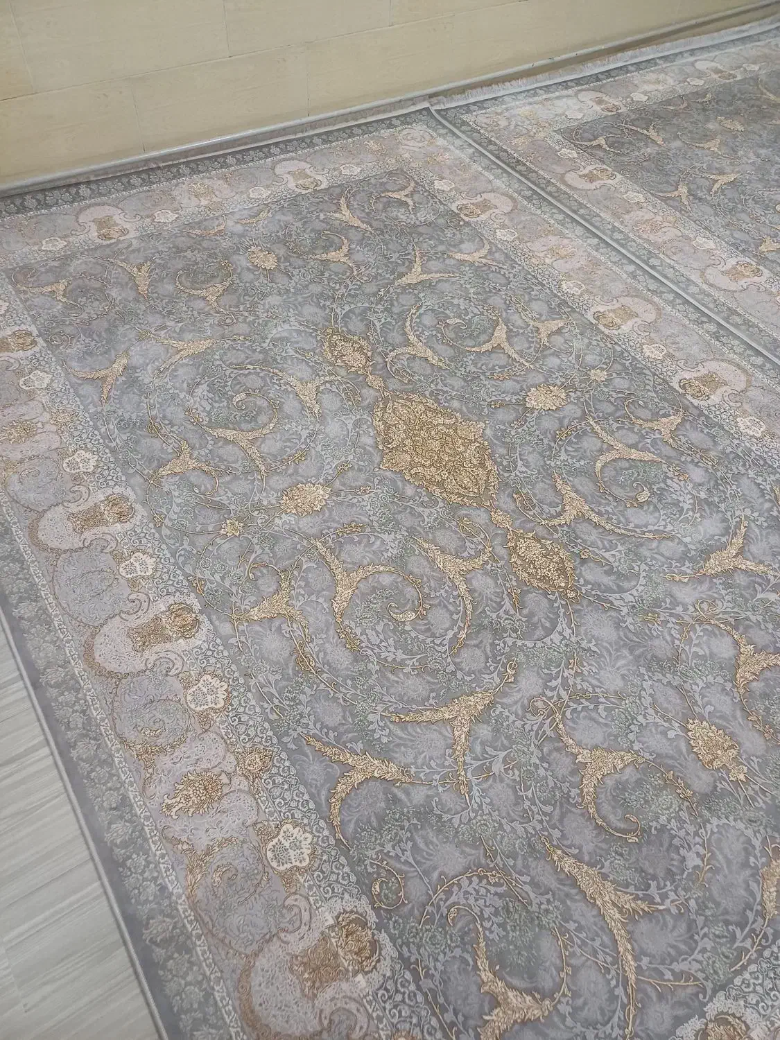 دو تخته ۶ متری فرش ۱۵۰۰ شانه|فرش|اشتهارد, |دیوار