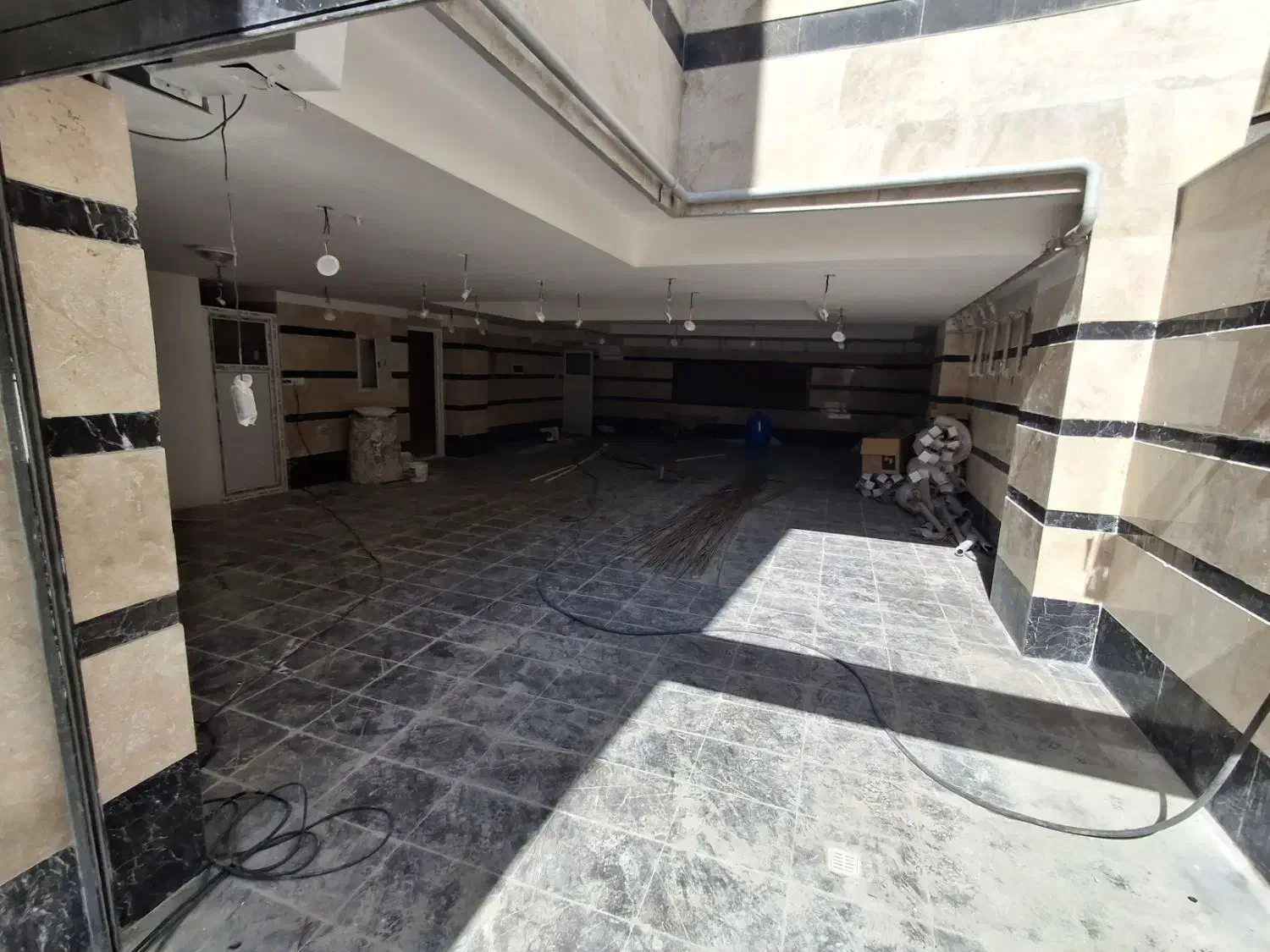 آپارتمان ۱۰۵ متری کلید نخورده تکواحدی دوخواب فول