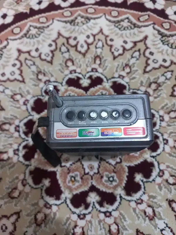 اسپیکر سالم وقدیمی به شرط|پخش‌کننده همراه|اسلام‌‌آباد غرب, |دیوار