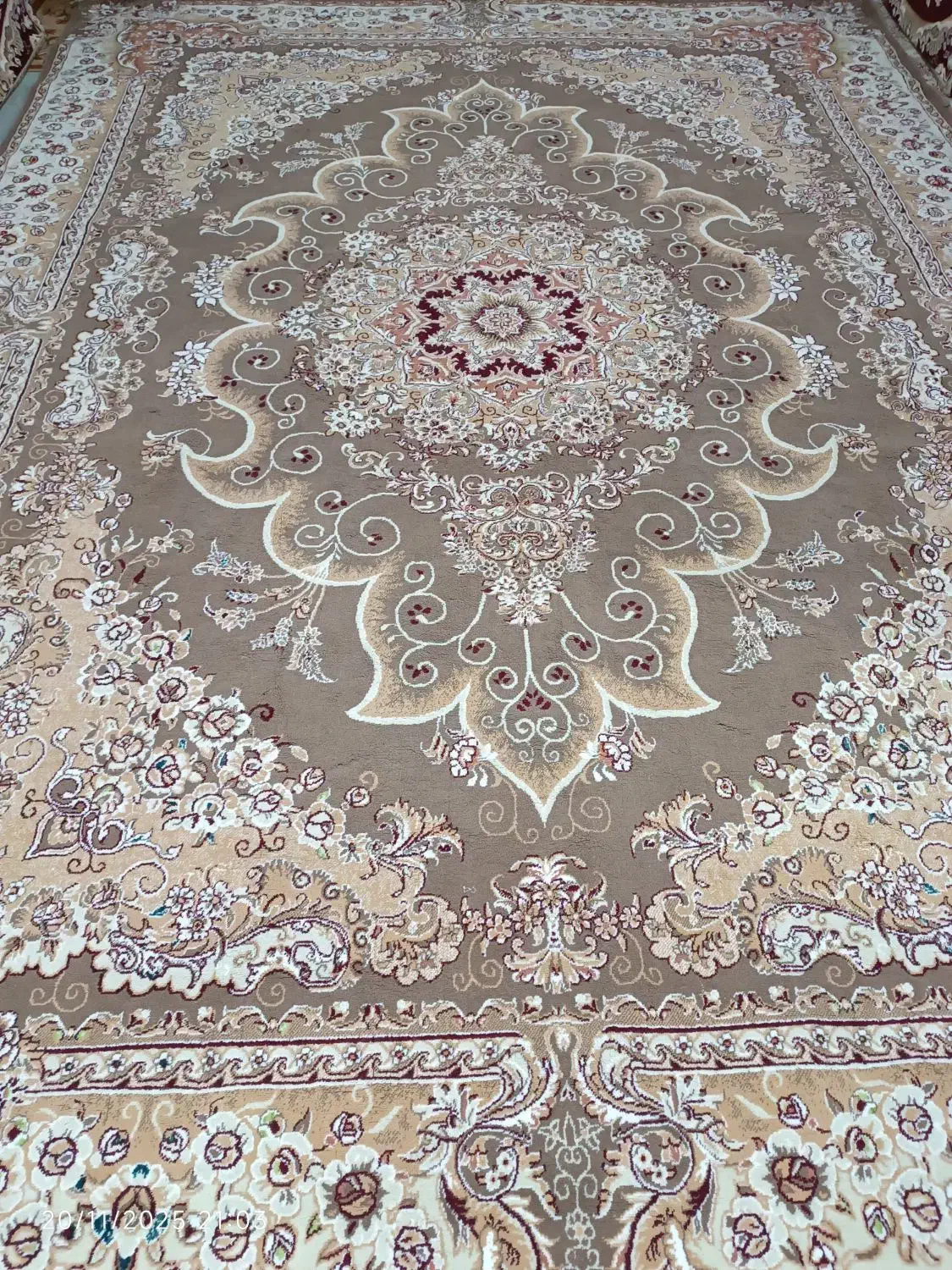 یک تخته فرش ۱۲متری گردویی|فرش|کرمانشاه, |دیوار