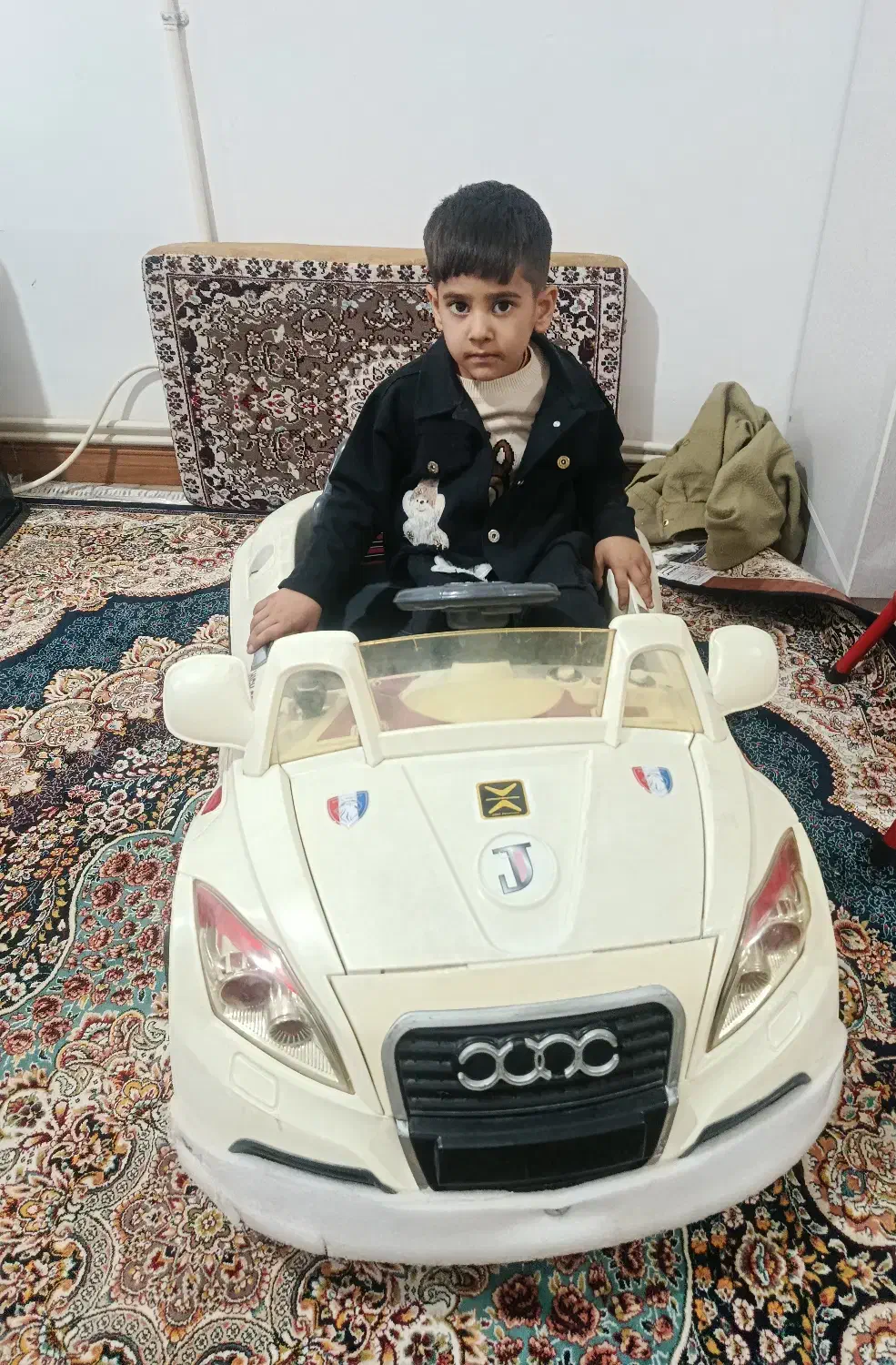 ماشین شارژی موزیکال|اسباب‌‌بازی|آبیک, |دیوار