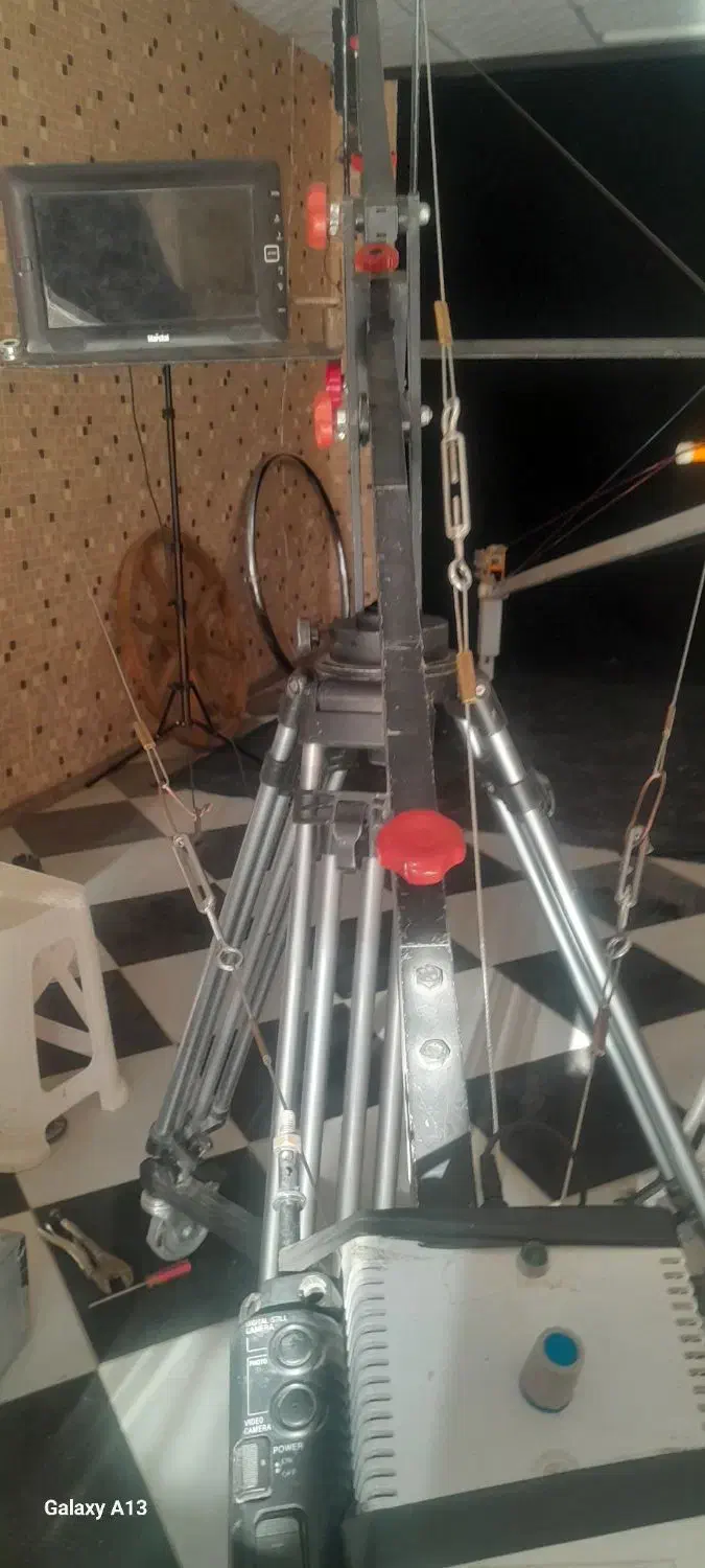 کرین فیلمبرداری|دوربین عکاسی و فیلم‌برداری|بردسکن, |دیوار