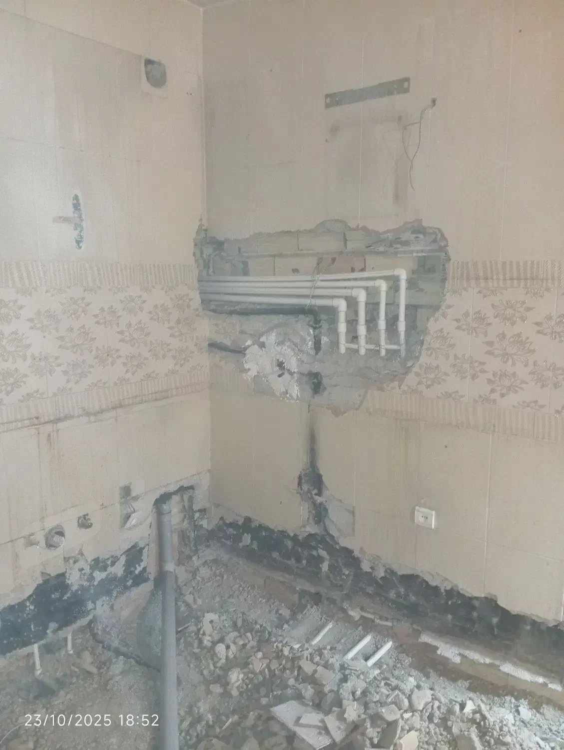 لوله کشی نصب پمپ و منبع ذخیره نشت یابی با دستگاه|خدمات پیشه و مهارت|تهران, جنت‌آباد مرکزی|دیوار