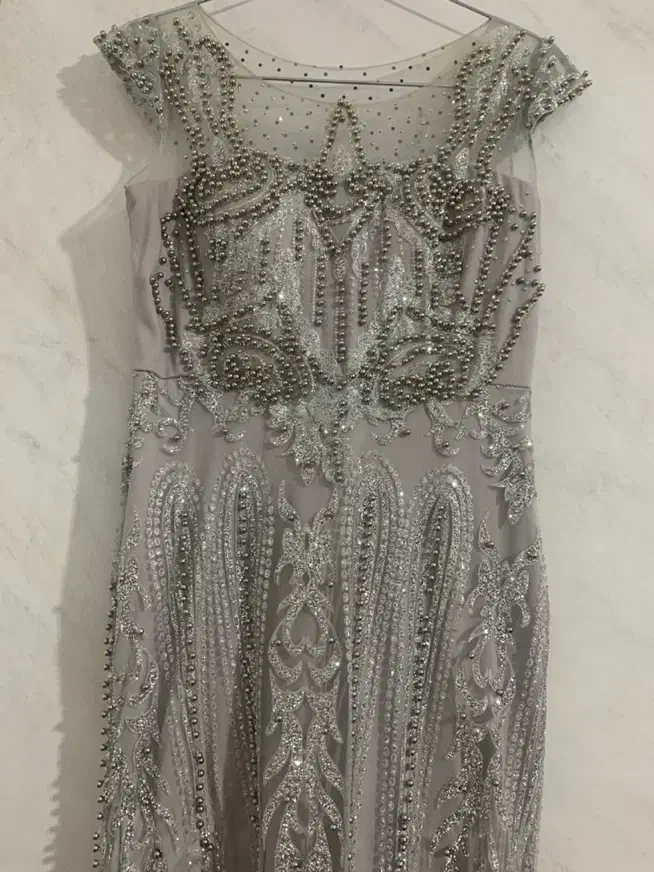 پیراهن مجلسی|لباس|بروجرد, |دیوار