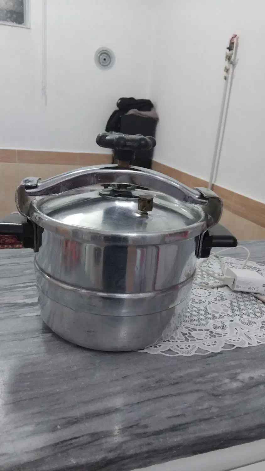 زود پز قابلمه ای در حد نو|ظروف پخت‌وپز|مرند, |دیوار