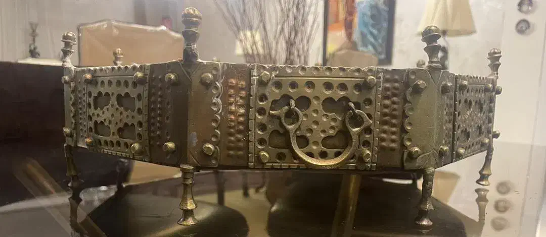 منقل برنجی قاجاری با قطر ۴۴ سانت|کلکسیون اشیاء عتیقه|کرمان, |دیوار