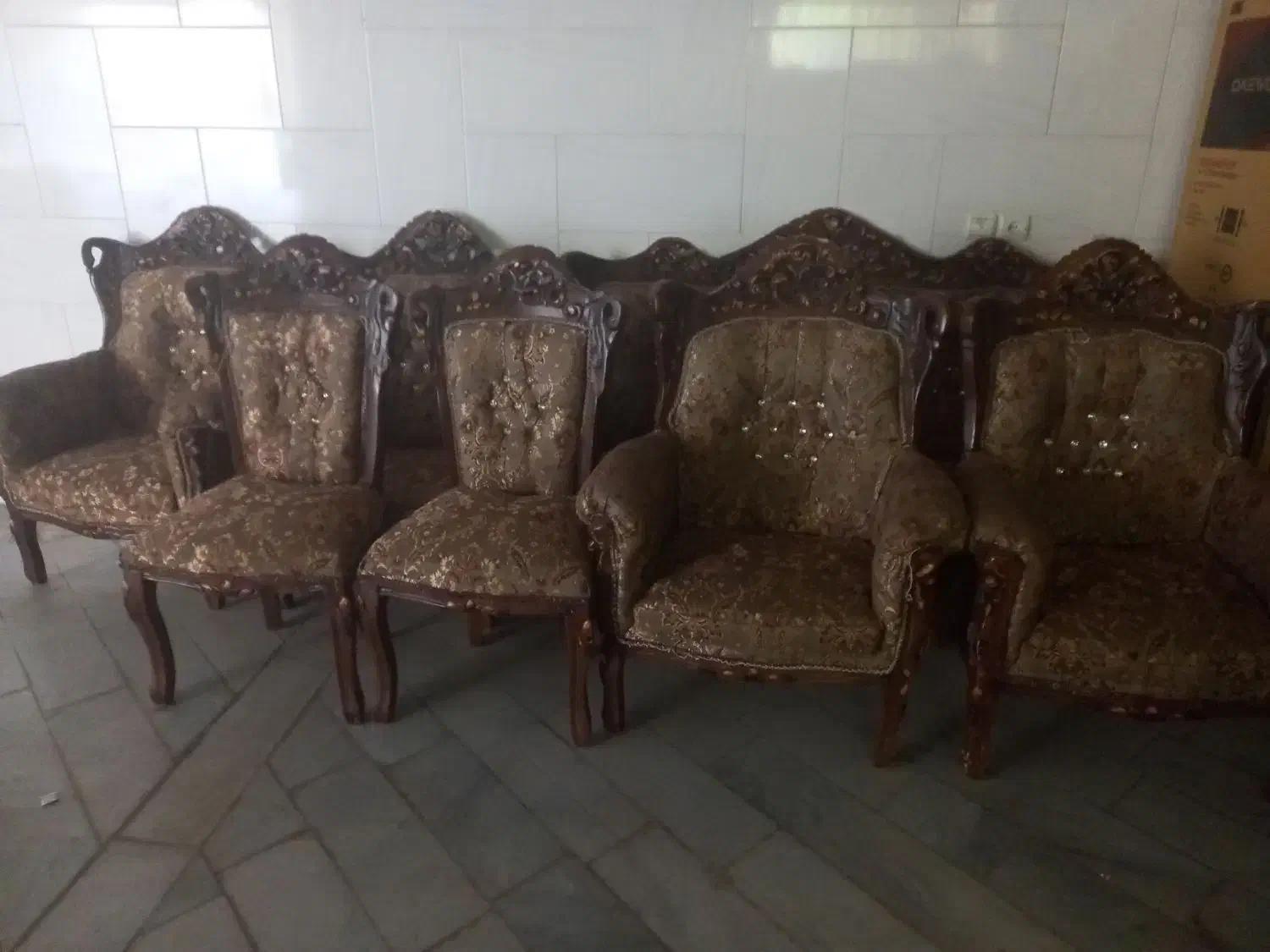 مبل ۹ نفره با میز جلو مبلی و ۲تا عسلی|مبلمان خانگی و میز عسلی|حمیدیا, |دیوار