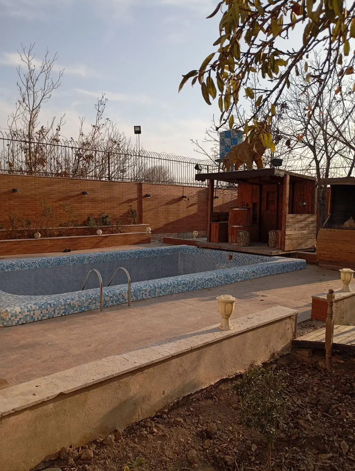 سرایداری و نگهبانی|استخدام سرایداری و نظافت|شهریار, فرارت|دیوار