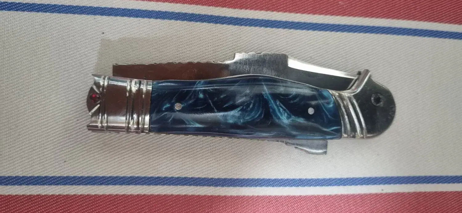 تسبیح و چاقو|کلکسیون اشیاء عتیقه|خرمآباد, |دیوار