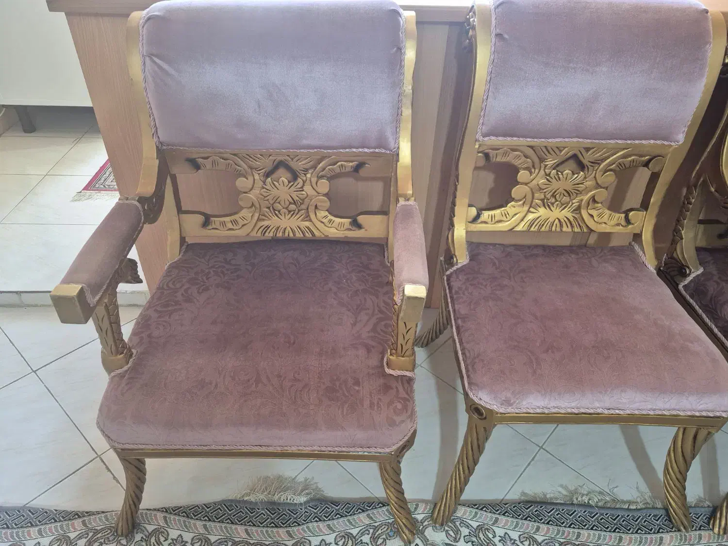 مبل ۹ نفره|مبلمان خانگی و میز عسلی|شاهین‌شهر, عطار|دیوار