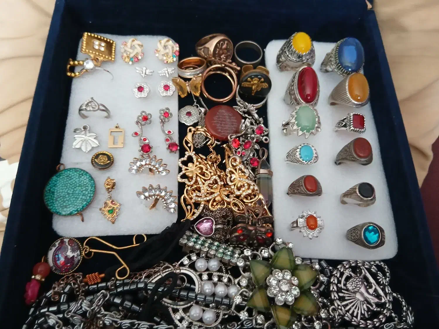 انگشتر|بدلیجات|گلپایگان, |دیوار