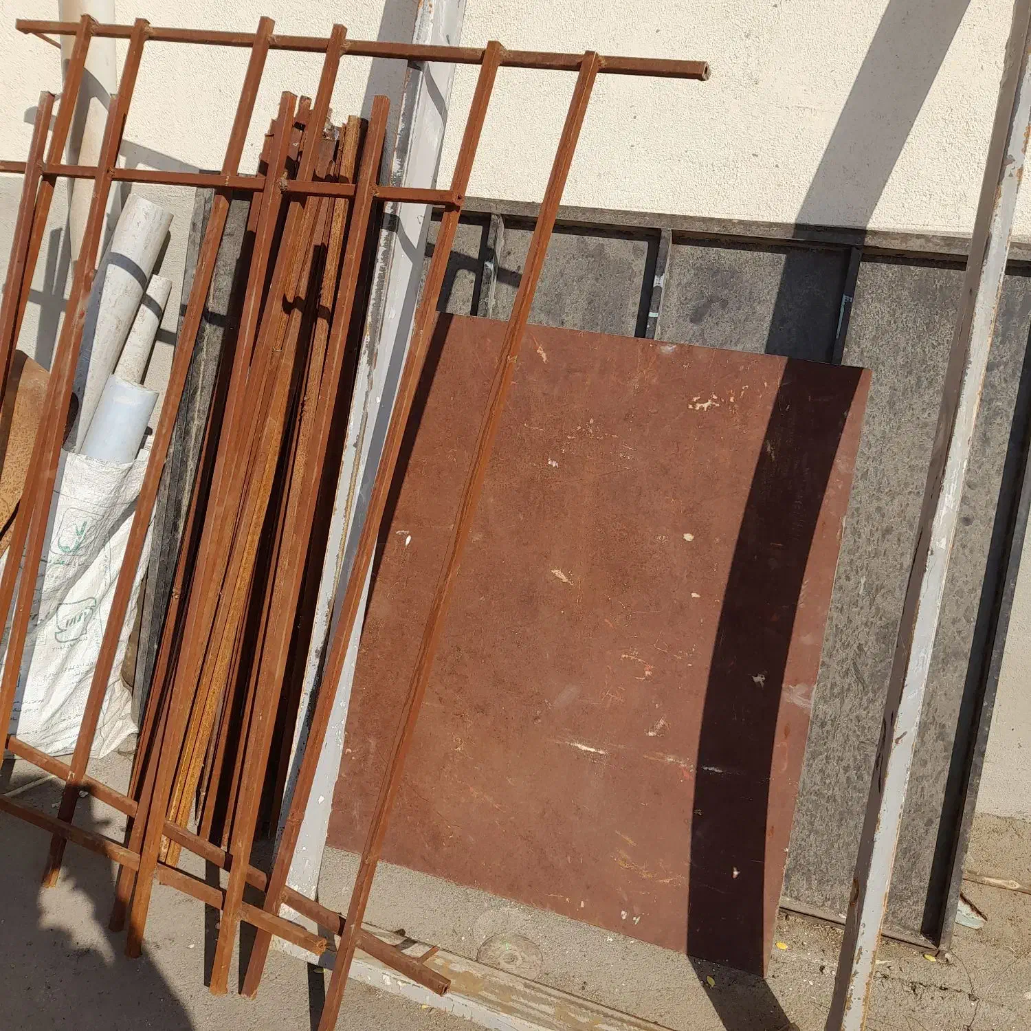 قطوی ۲در۲ دست دوم|مصالح و تجهیزات ساختمان|اهر, |دیوار