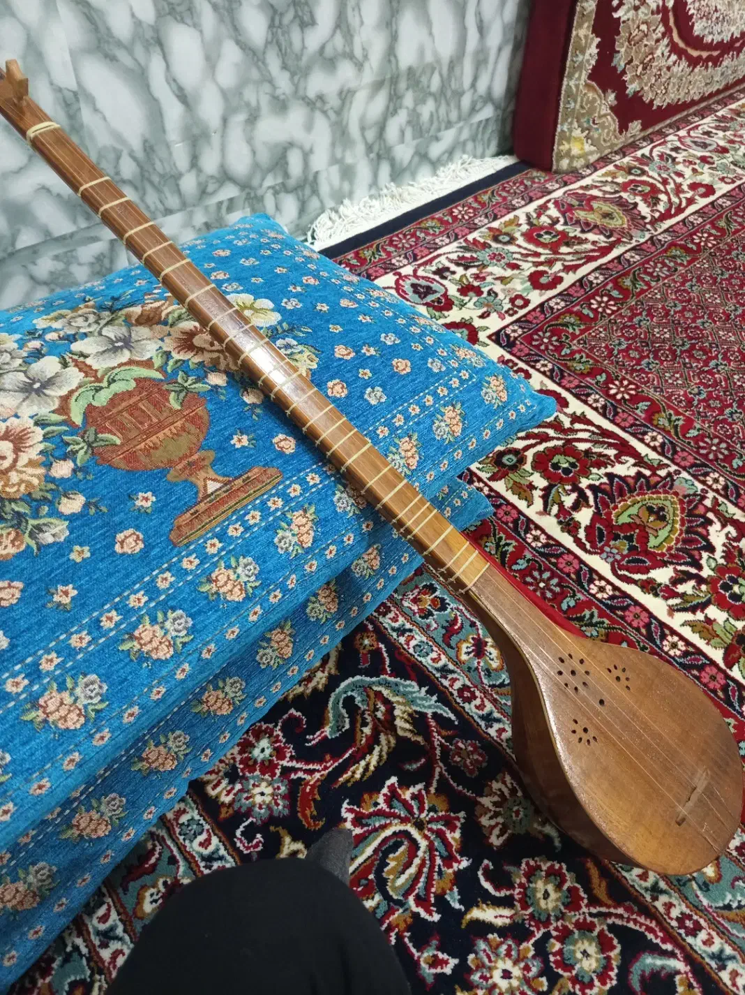 ساز،سه تار ،|سازهای سنتی|رودهن, |دیوار