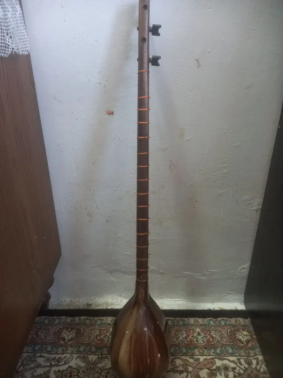 ۳تار|سازهای سنتی|زاهدان, |دیوار