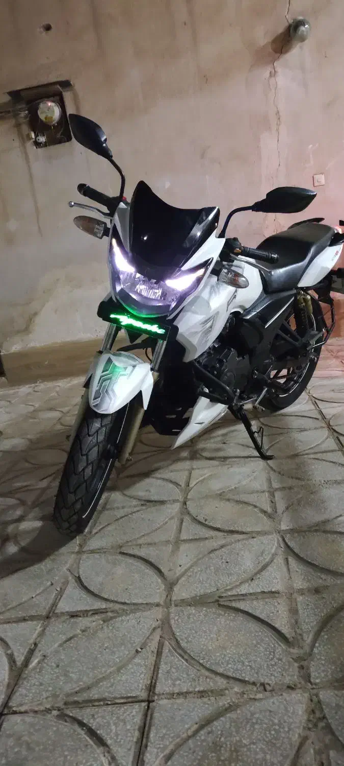 آپاچی 180|موتورسیکلت|سبزوار, امیر کبیر|دیوار