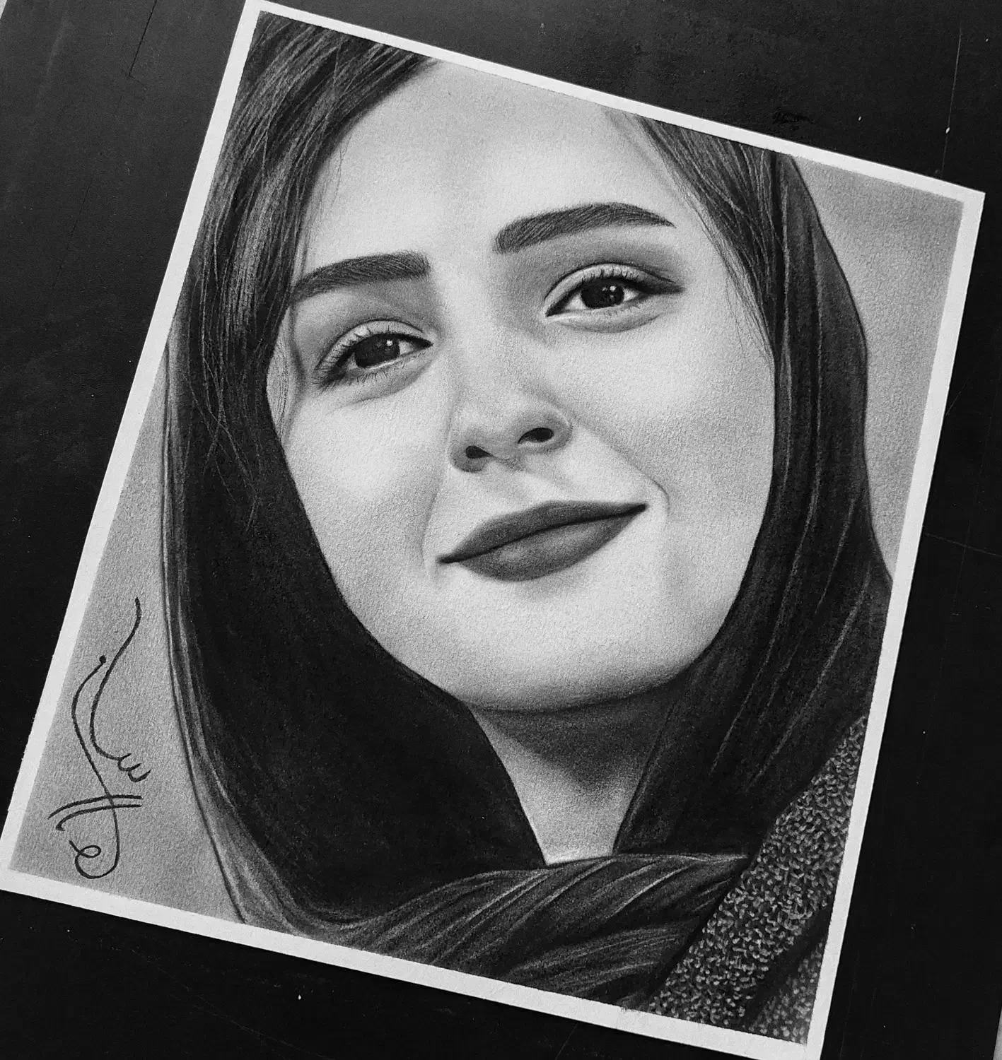 سفارش طراحی چهره سیاه قلم(هدیه خاص برای عزیزانتون)|تابلو، نقاشی، عکس|بندر انزلی, شاکوچه|دیوار