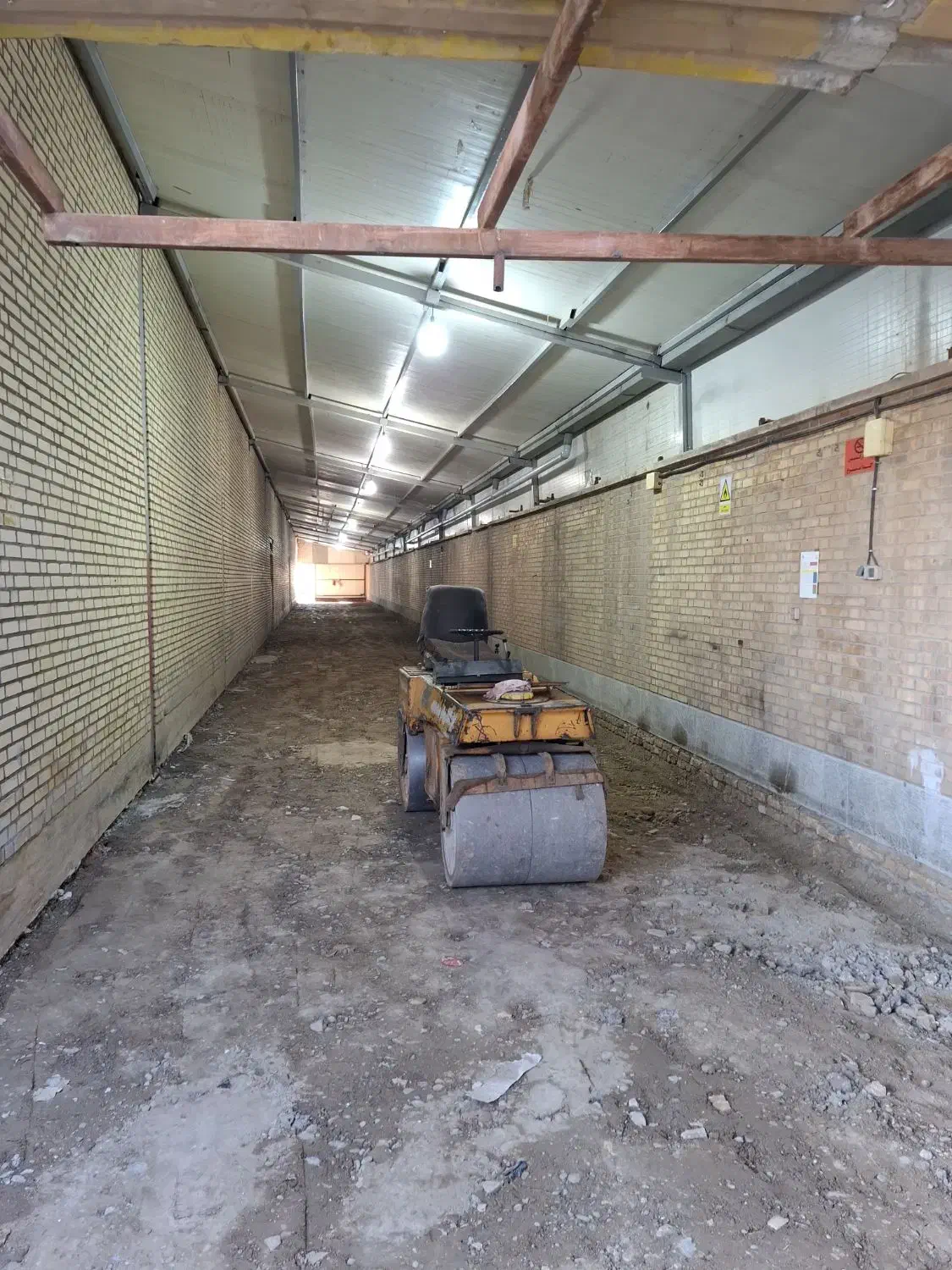 اجاره دادن غلطک.قلتک کوبش خاک مخلوط بیس.تنیس.چمن|خدمات پیشه و مهارت|وحیدیه, |دیوار