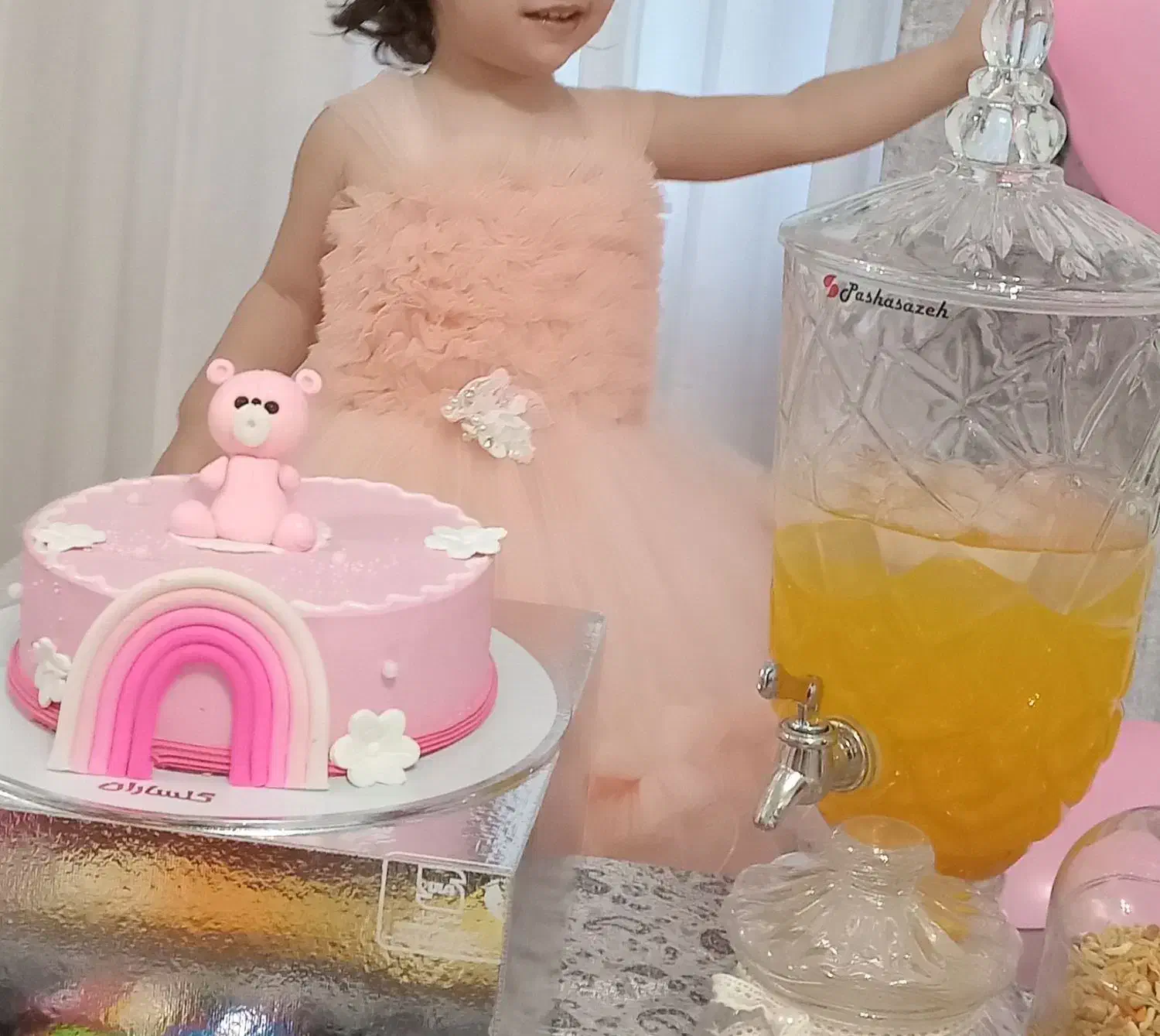 لباس مجلسی بچگانه|کفش و لباس بچه|رشت, حومه رشت|دیوار