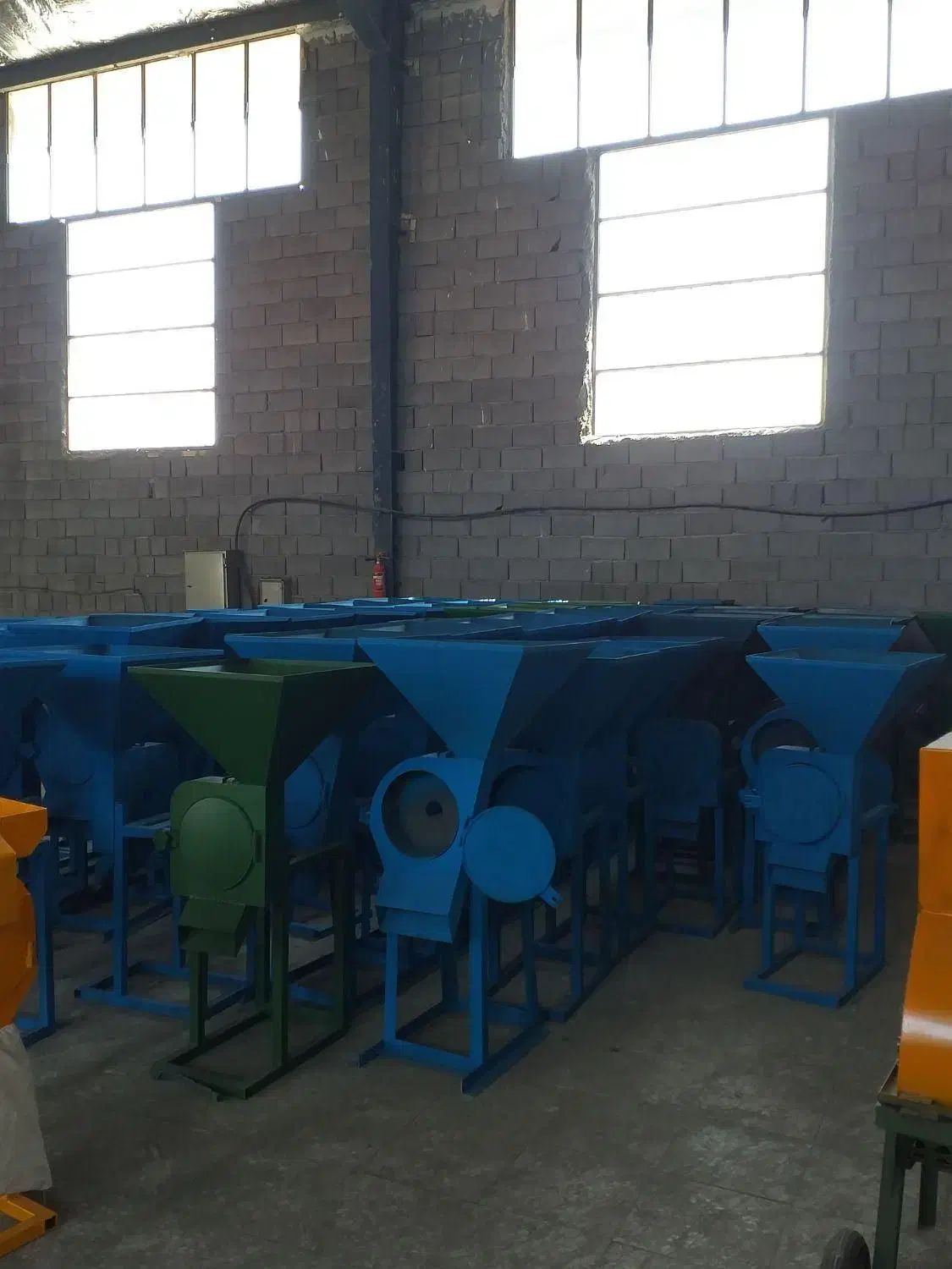 آسیاب چکشی دام و طیور مرغداری و دامداری میکسر|ماشینآلات صنعتی|کرمانشاه, |دیوار