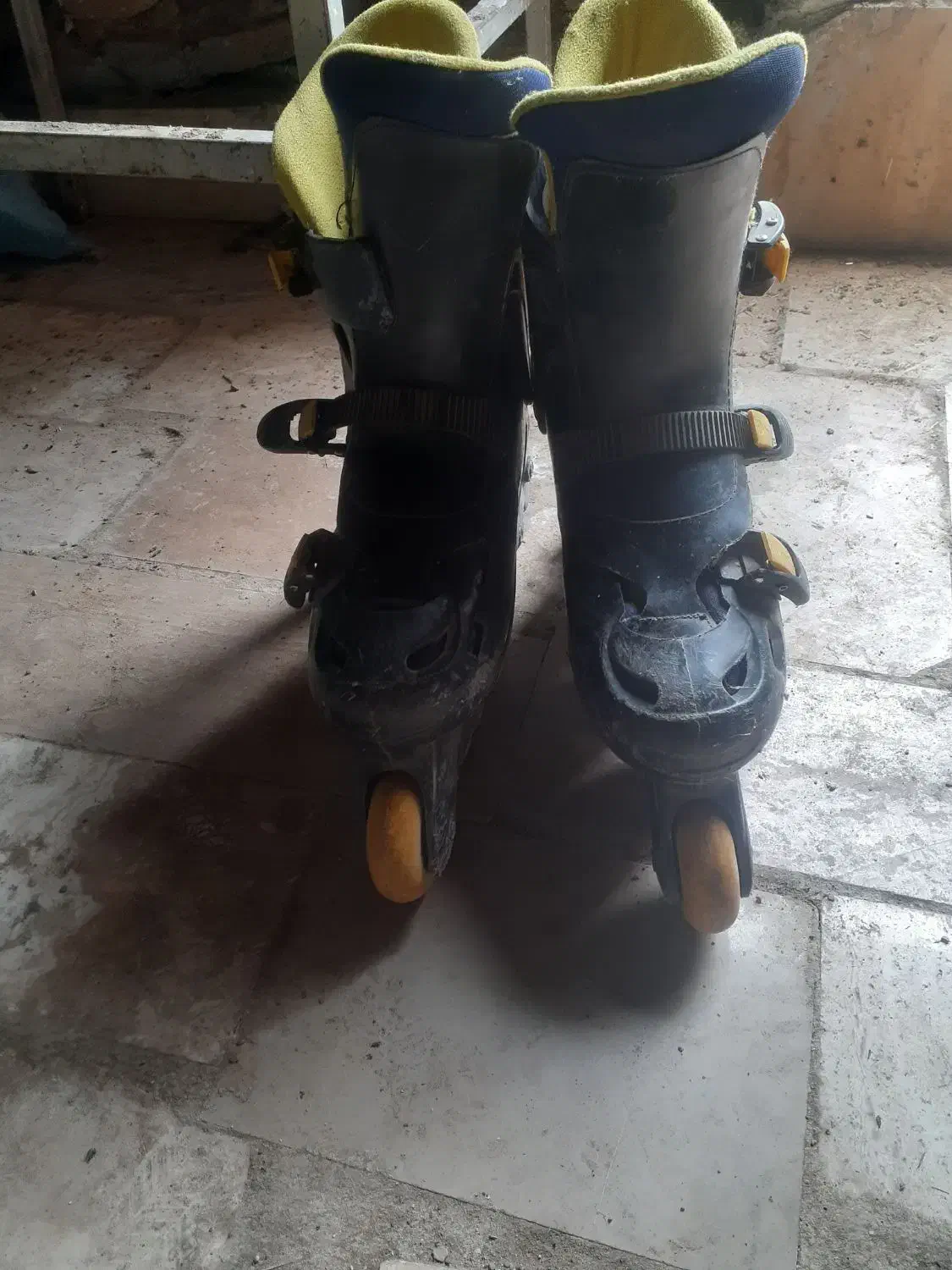 کفش اسکیت|دوچرخه، اسکیت، اسکوتر|ملایر, |دیوار