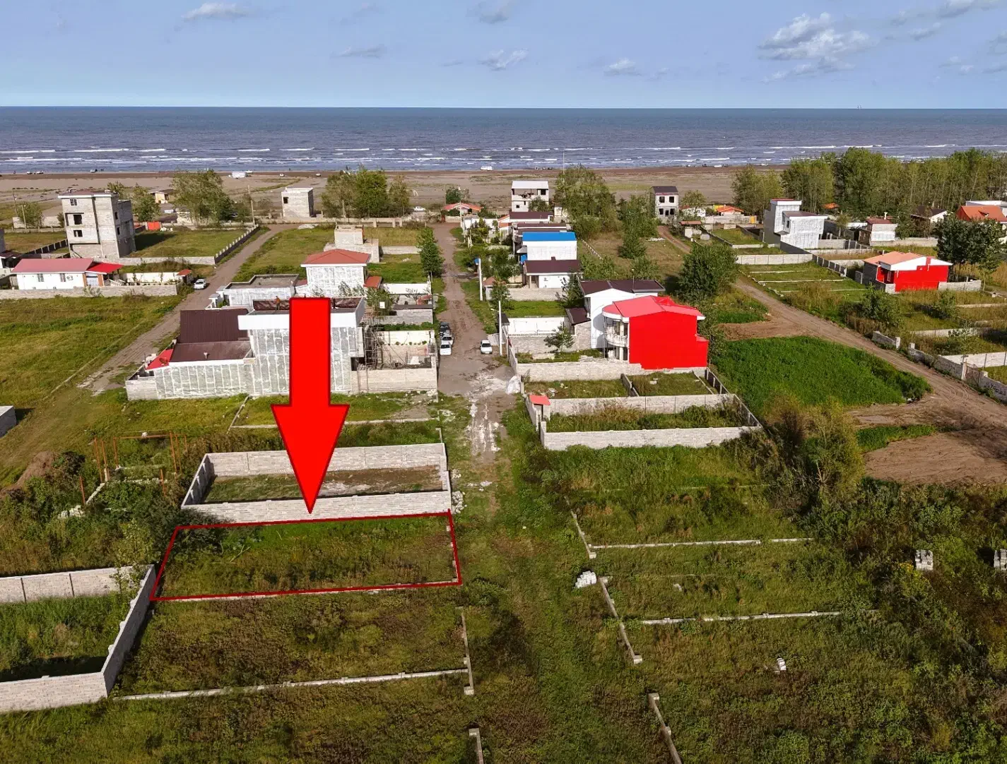 زمین ساحلی داخل بافت ویلاسازی های شیک با ویودریا|فروش زمین و ملک کلنگی|رشت, استادسرا|دیوار