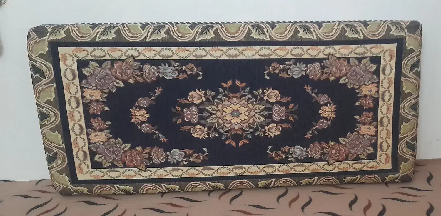 پشتی در فرش|پشتی|نیشابور, کریم آباد|دیوار