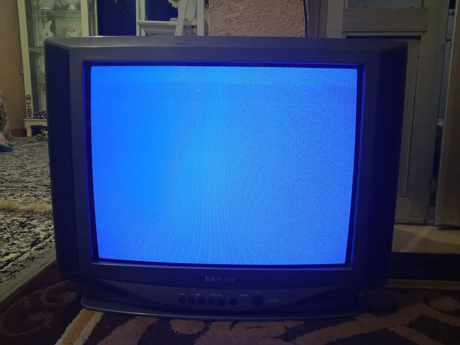 تلویزیون 21اینچ|تلویزیون و پروژکتور|رشت, یخسازی|دیوار