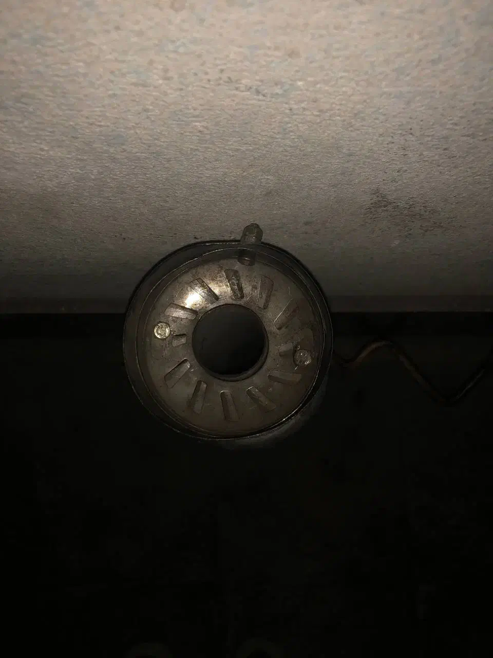 منبع اگزوز آرسیrcسه حالته|قطعات یدکی و لوازم جانبی|اسلامشهر, شهرک قائمیه|دیوار