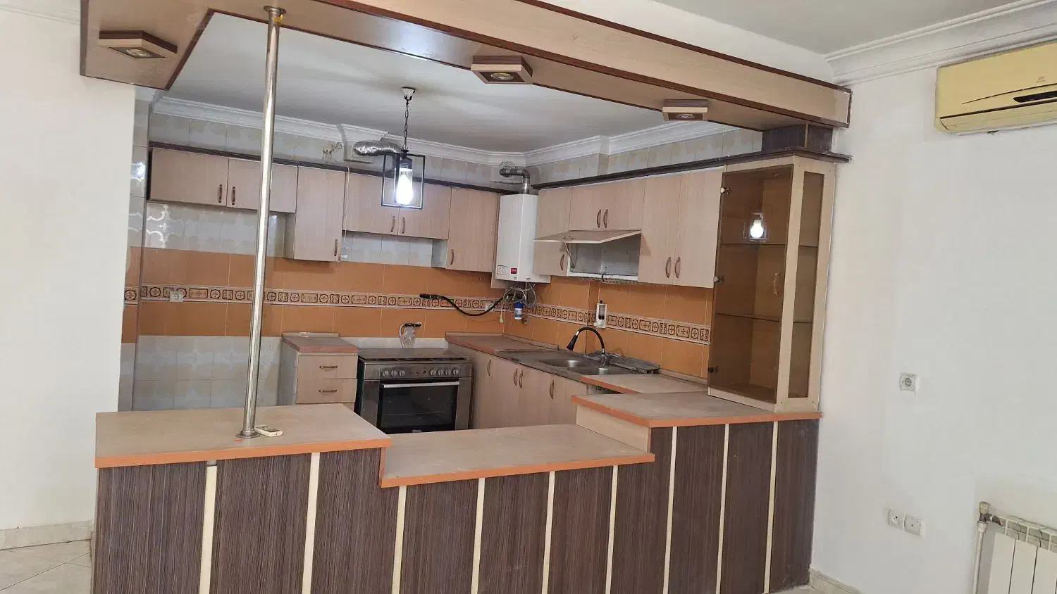 آپارتمان۷۰متری/دو واحدی/واقع در خیابان نسترن|فروش آپارتمان|مشهد, هفده شهریور|دیوار