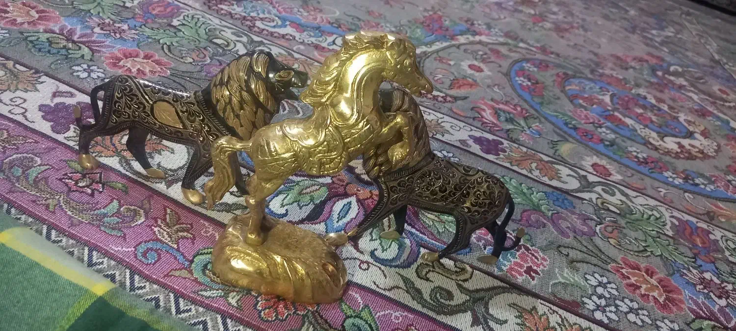 مجسمه برنجی خارجی شیر های میناکاری و اسب|مجسمه، تندیس، ماکت|چهارباغ, |دیوار