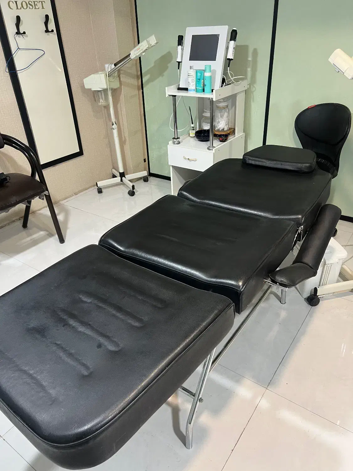 تخت ماساژ و پاکسازی|آرایشگاه و سالن‌های زیبایی|نیشابور, مازول|دیوار