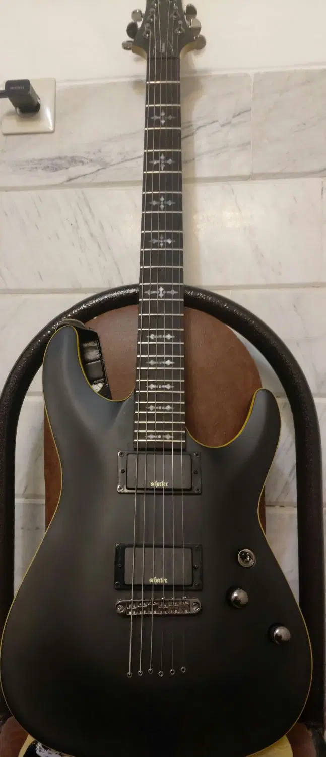 گیتار الکتریک schecter demon 6|گیتار، بیس، امپلیفایر|تهران, جمهوری|دیوار