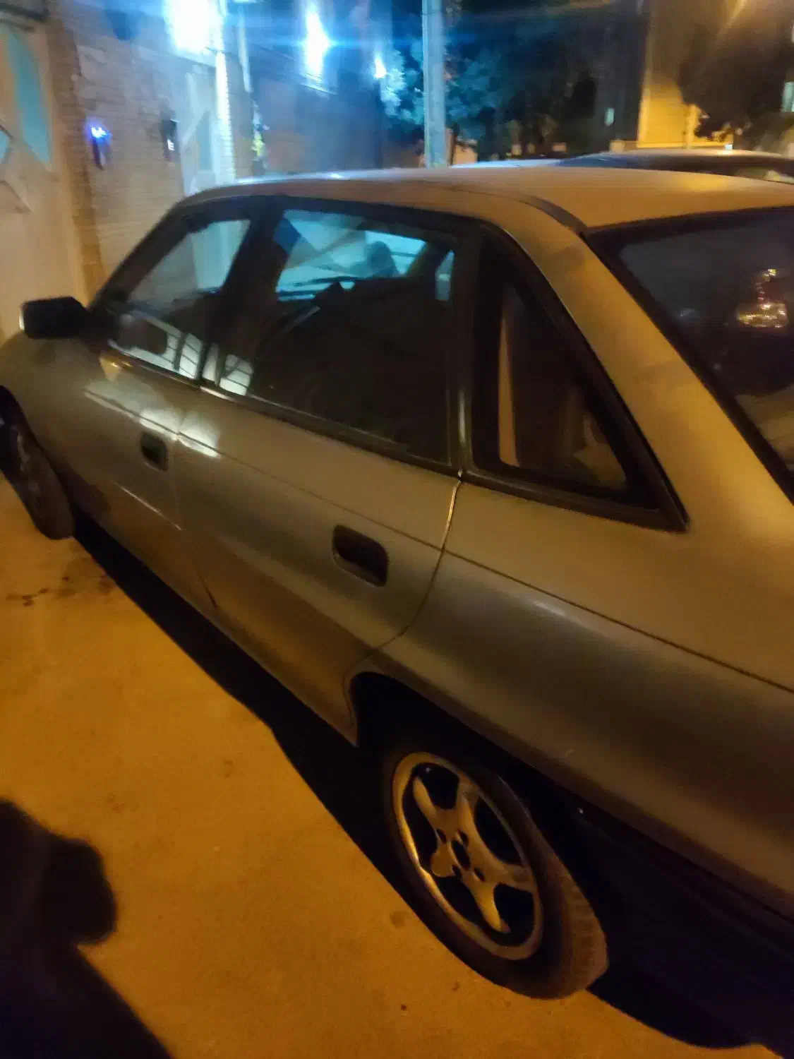 اپل آسترا|خودرو سواری و وانت|کرج, کوی زنبق|دیوار