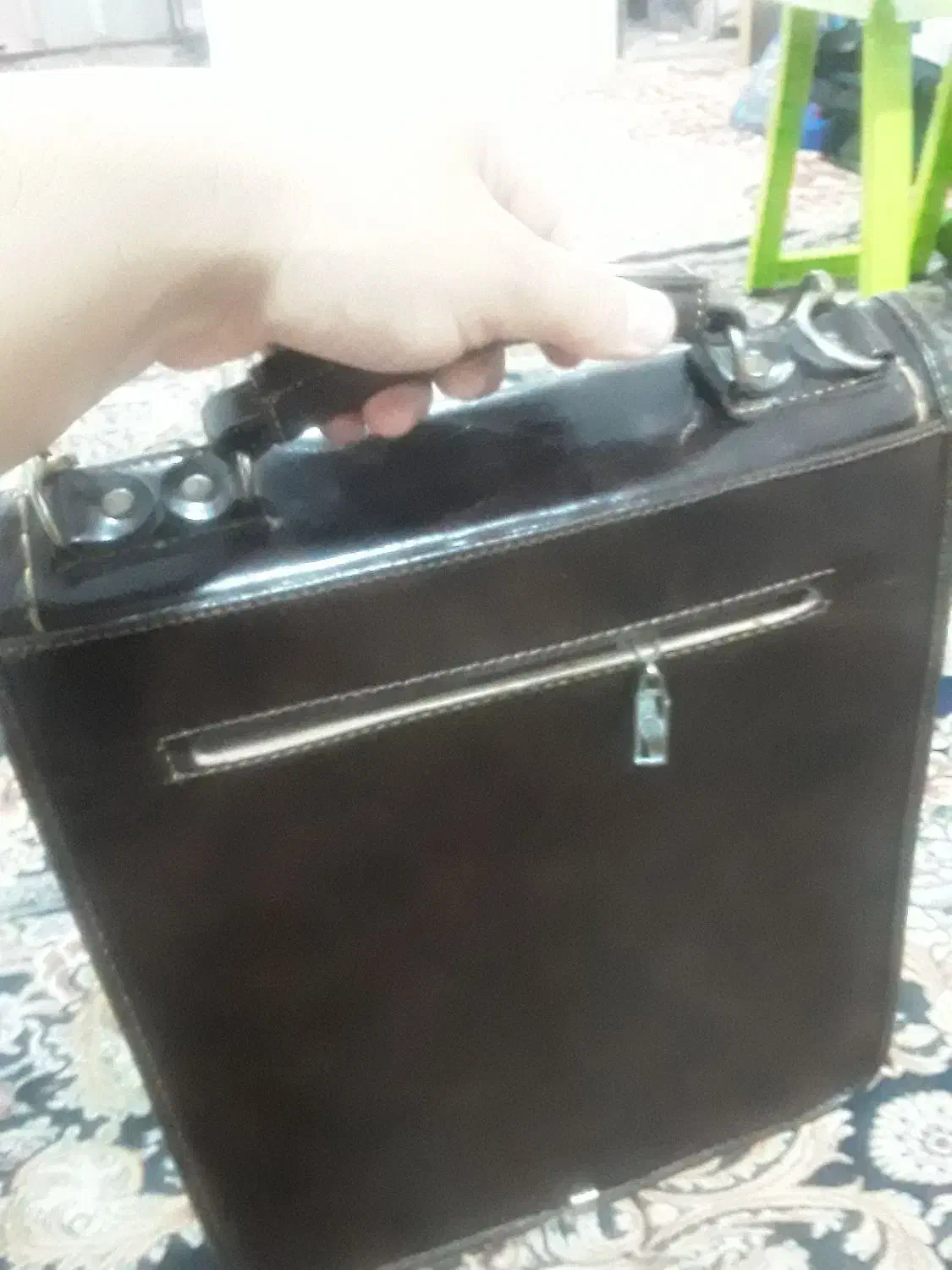 کیف دستی|کیف، کفش، کمربند|رشت, دخانیات|دیوار