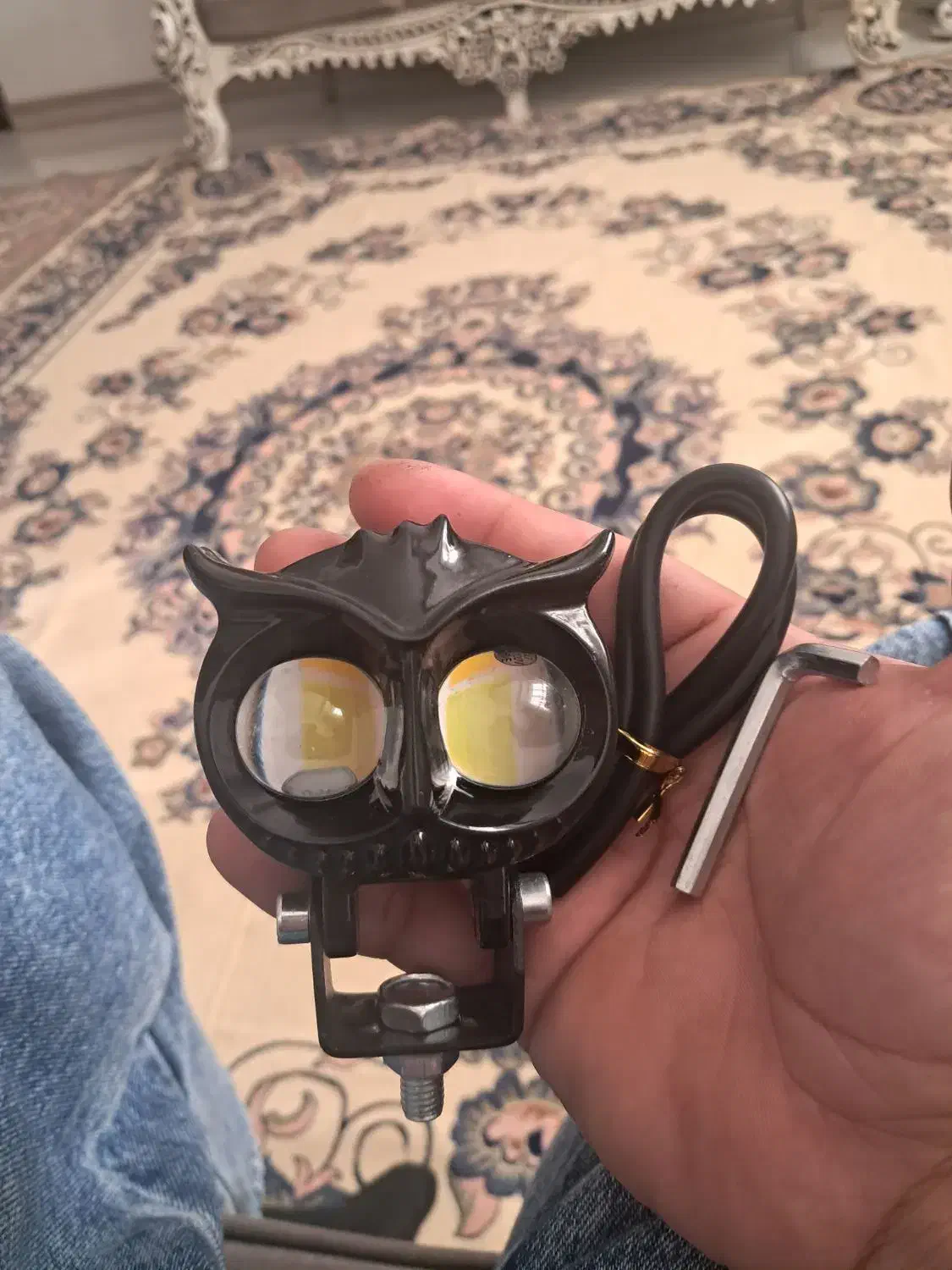 لامپ مزاحم گیر|لامپ و چراغ|بهارستان, |دیوار