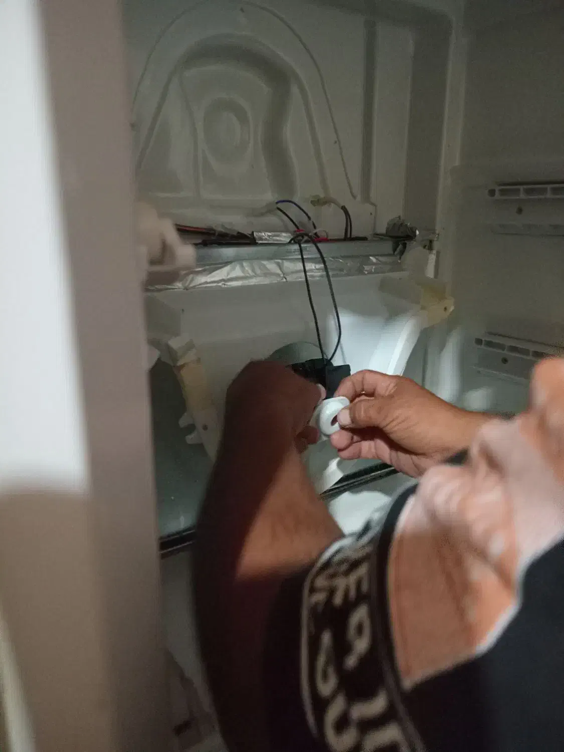 تعمیریخچال یخچال ساز درمنزل شارژ گاز .نواردور در|خدمات پیشه و مهارت|بندر ترکمن, |دیوار