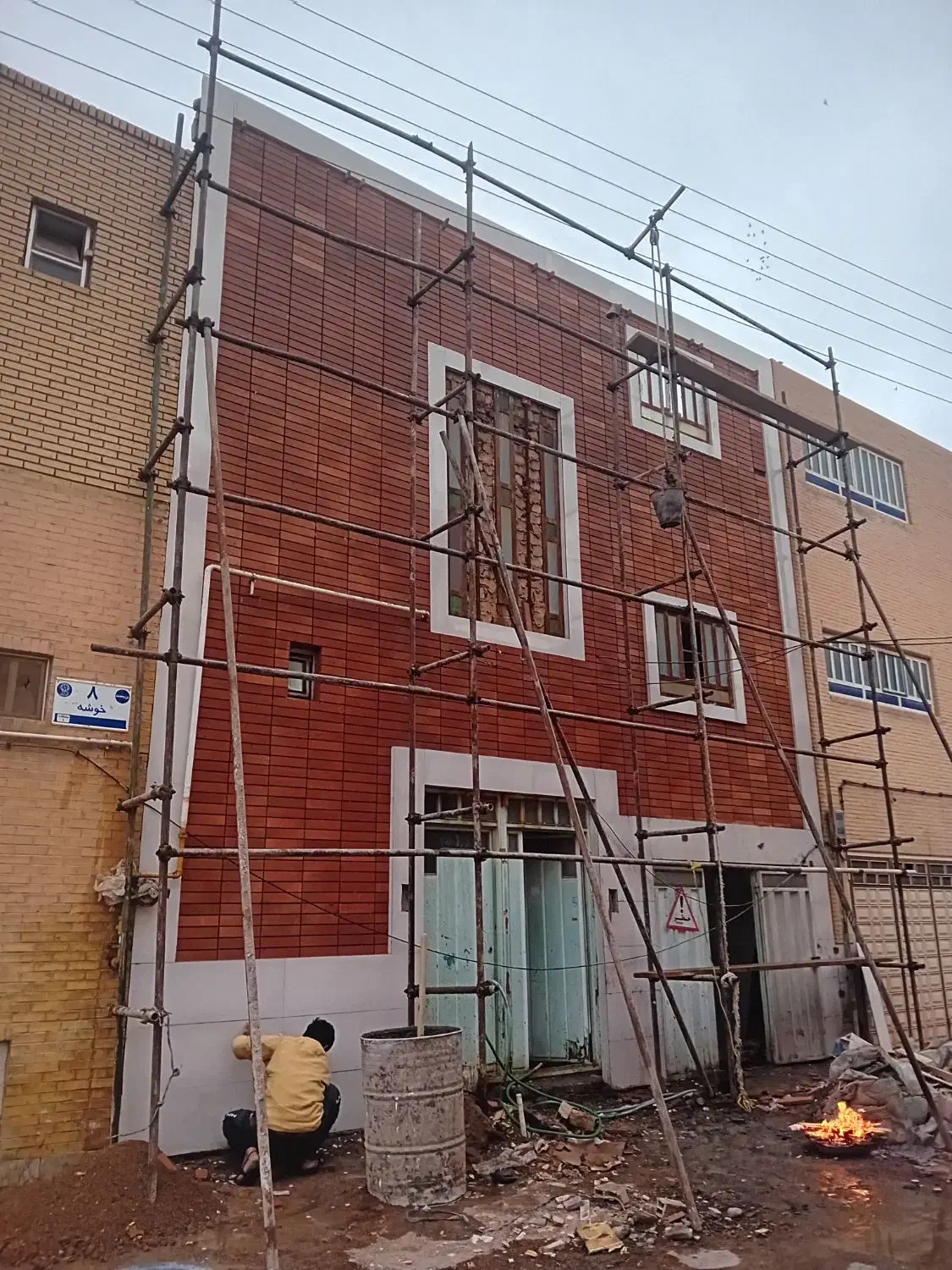 استا نماکار و کاشی‌کاری درجه 1 با چسب|خدمات پیشه و مهارت|یزد, |دیوار