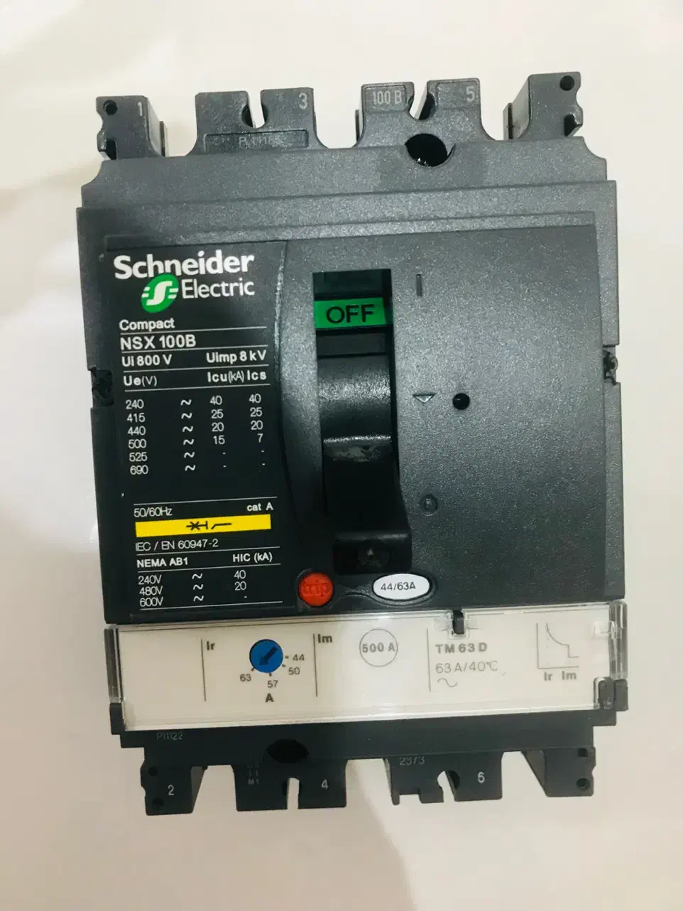 کلید اتوماتیک  اشنایدر و کانتکتور خازنی برندRK|ماشین‌آلات صنعتی|شاهین‌شهر, خانه کارگر|دیوار