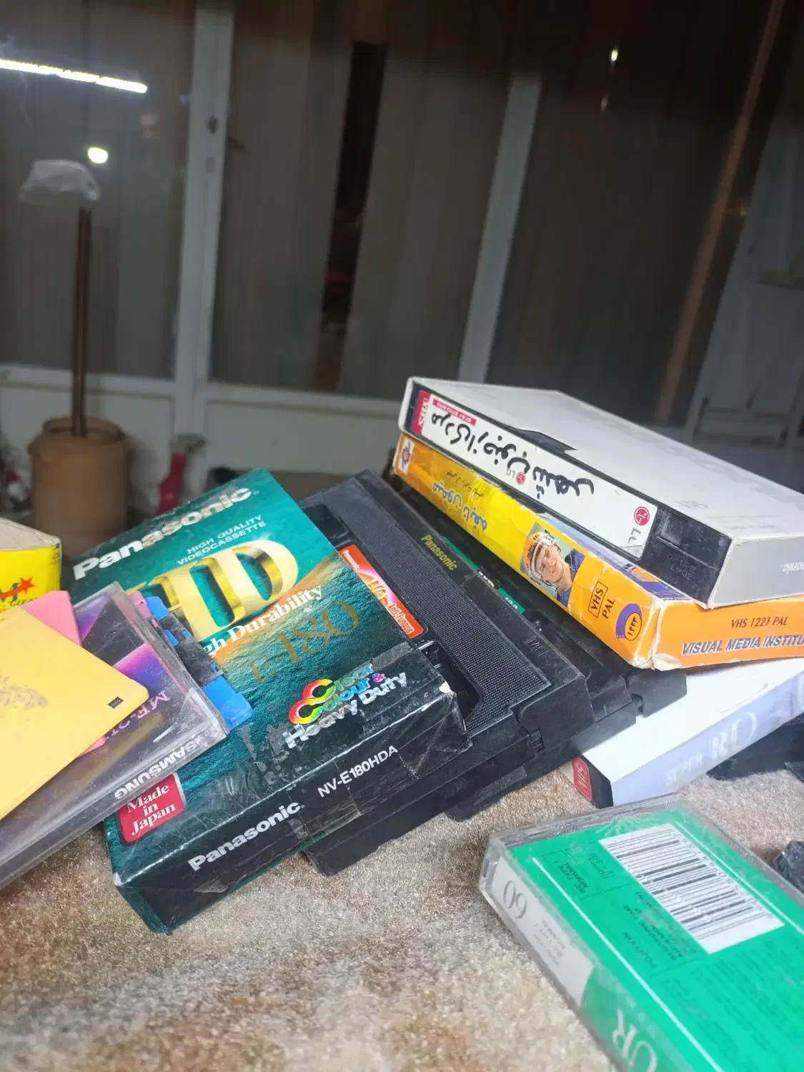 نوارکاست‌فیلم‌ویدیو|فیلم و موسیقی|اصفهان, دستگرده|دیوار