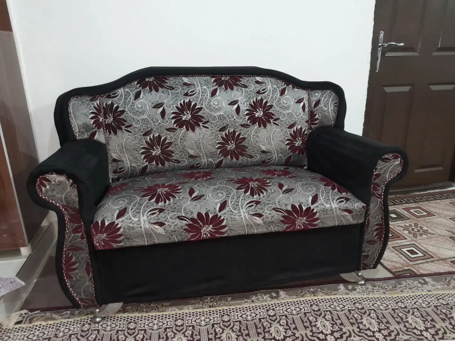 مبل راحتی|مبلمان خانگی و میز عسلی|رشت, ولکس|دیوار