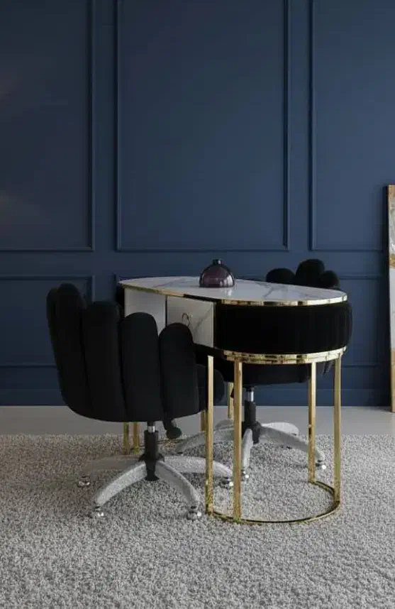 بورس تجهیزات سالن صندلی میکاپ ترولی ناخن|آرایشگاه و سالنهای زیبایی|سنندج, |دیوار