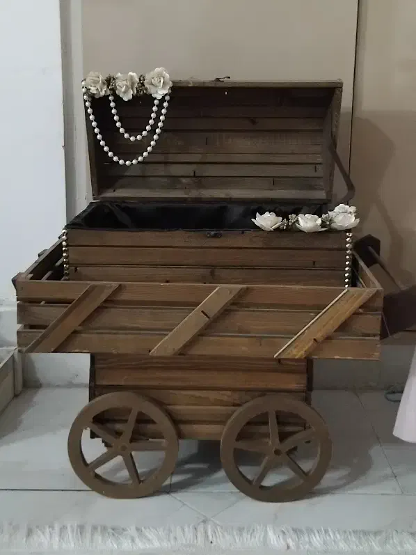 گاری و صندوق یلدا|صنایع دستی و سایر لوازم تزئینی|قم, شاه سید علی|دیوار