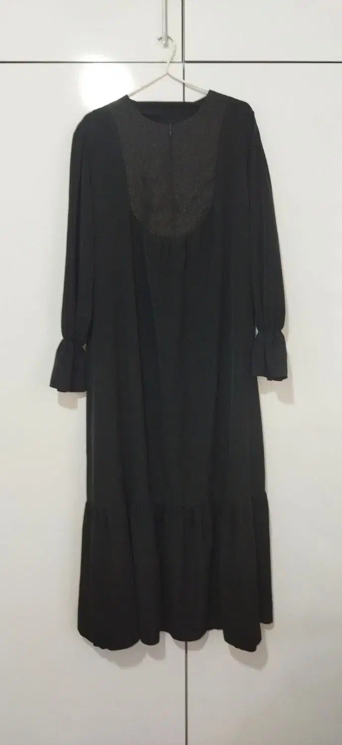 عبای مشکی|لباس|خمین, |دیوار