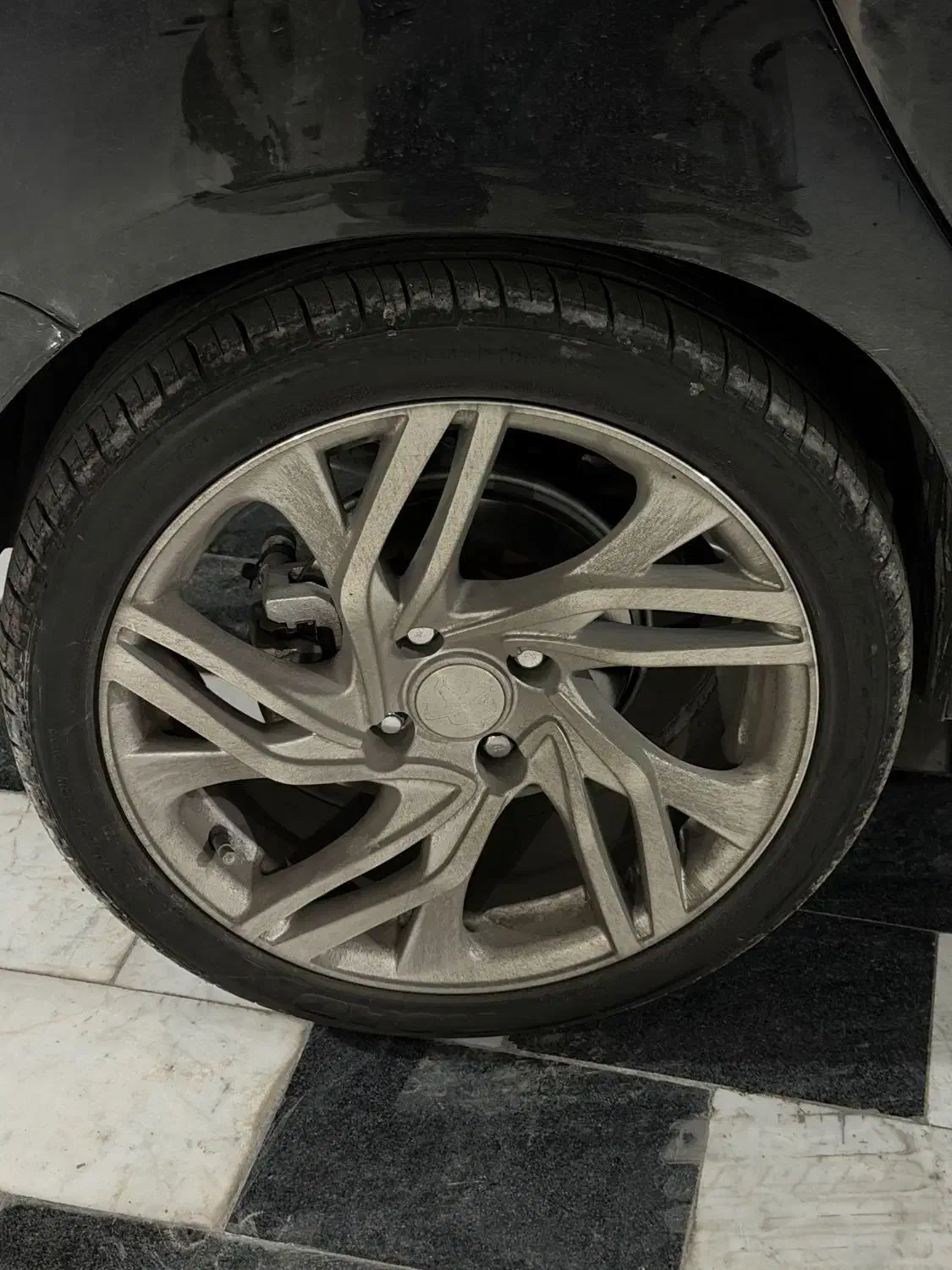 رینگ و لاستیک فونیکس سایز ۱۷|قطعات یدکی و لوازم جانبی|گرگان, |دیوار