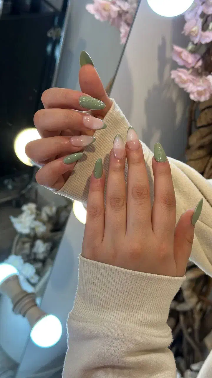 ناخن ۲۵۰ تومن|خدمات آرایشگری و زیبایی|رشت, دیلمان|دیوار