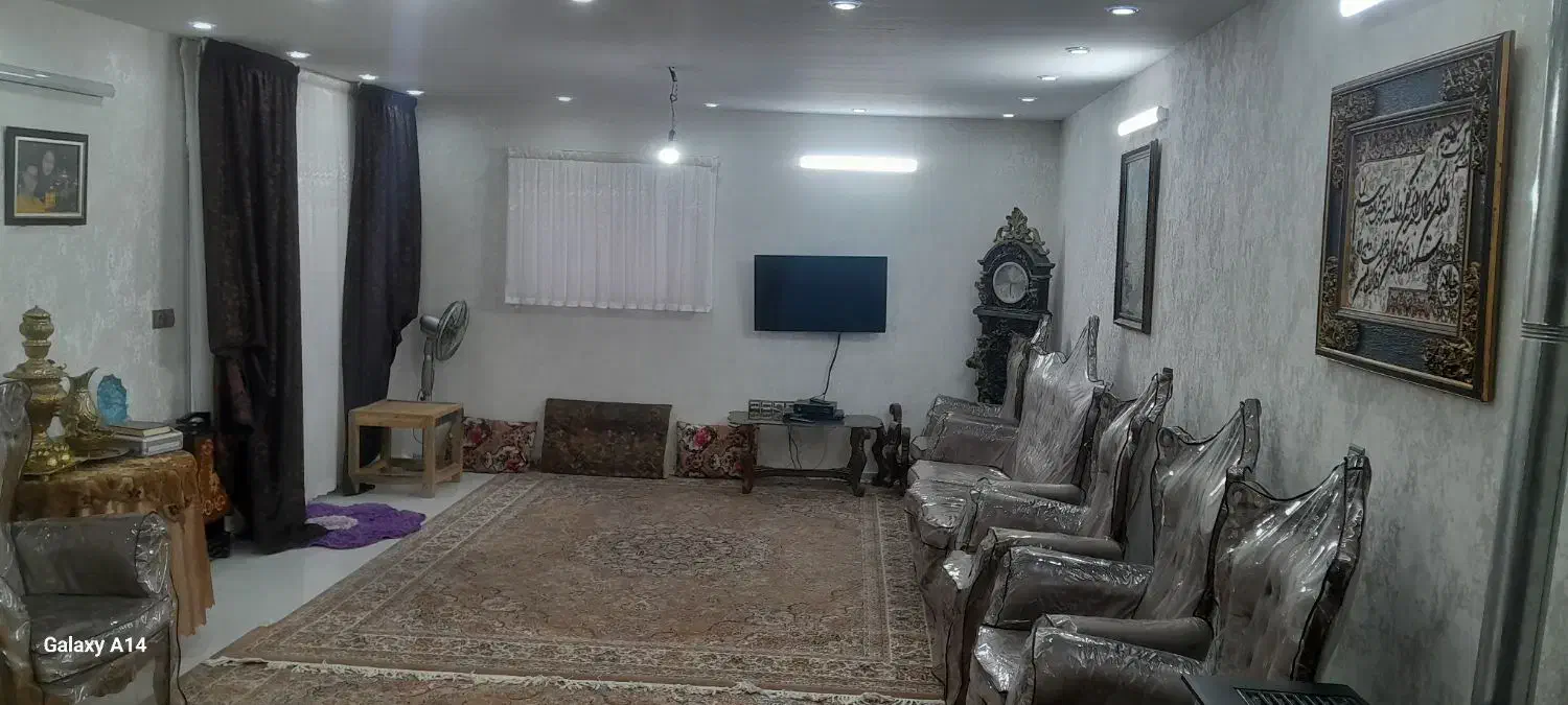 منزل مبله یک خابه بزرک برای کرایه روزانه|اجارهٔ کوتاه‌مدت آپارتمان و سوئیت|اصفهان, شمس آباد|دیوار