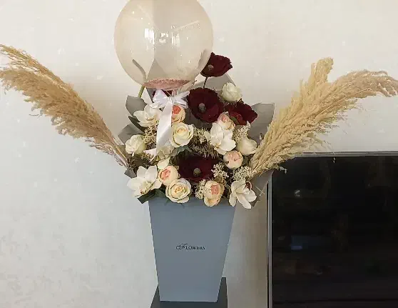 گل خارجی بزرگ مناسب تمام مناسبت ها|گل مصنوعی|همدان, |دیوار