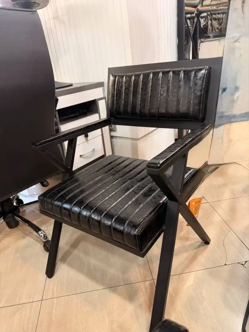 میز فلزی مدیریت و صندلی ۳۳ منشی مبل فدک|دفتر کار|تهران, نیاوران|دیوار